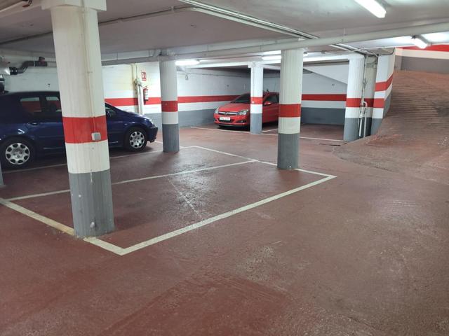 Plaza de parking para moto photo 0