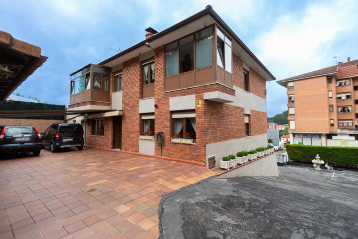 Venta de casa con licencia turística en Solares photo 0