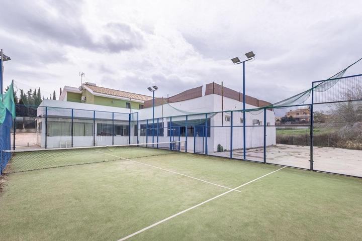 EXCLUSIVIDAD, ESPACIO Y LUJO EN CORTIJO DE SAN JAVIER – ¡UN CHALET ÚNICO! photo 0
