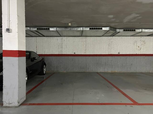 Parking en alquiler photo 0