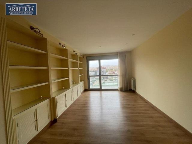INMOBILIARIA ARBETETA ALQUILA PISO DE CUATRO DORMITORIOS EN ZONA ROTONDA DE LAS PROVINCIAS, GUADALAJARA photo 0