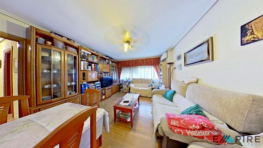 Piso en venta en Parla de 131 m2 photo 0