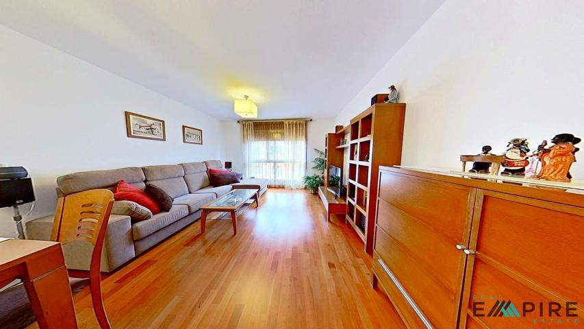 Piso en venta en Parla de 140 m2 photo 0