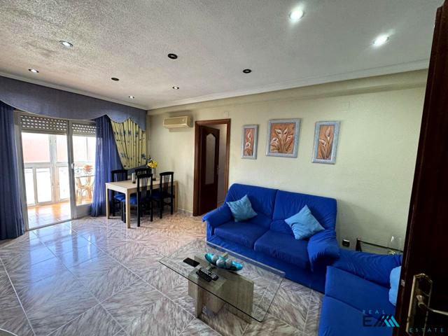 Piso en venta en Parla de 90 m2 photo 0