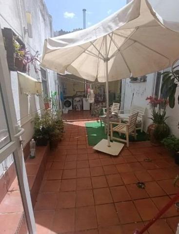 Planta baja con patio photo 0