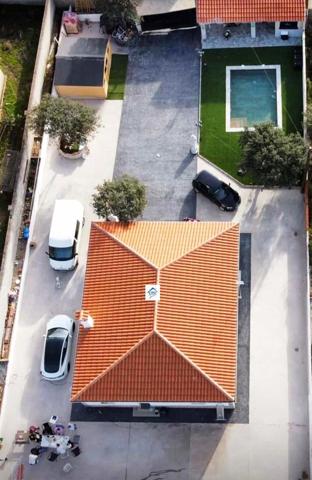 CASA CON TERRENO EN ALQUILER photo 0