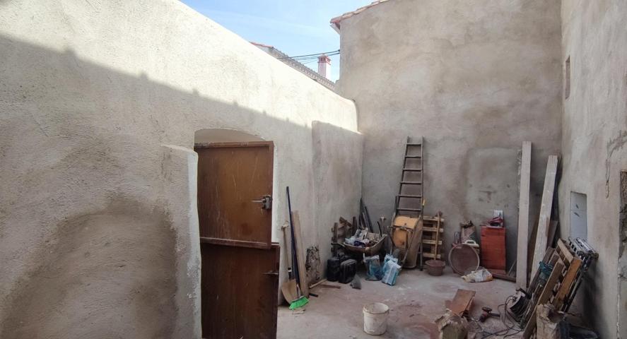 ¡¡Casa con con gran patio a estrenar en el centro de Aldea del Cano!! photo 0