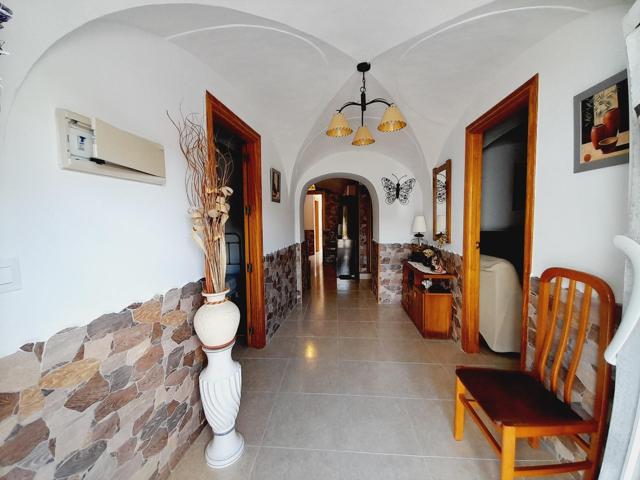 Casa con patio en Aldea del Cano photo 0