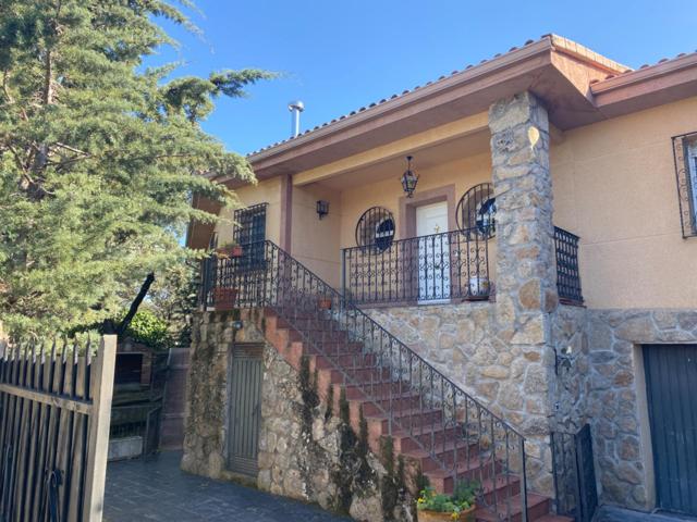 Fantástico Chalet independiente en Colmenar del Arroyo photo 0