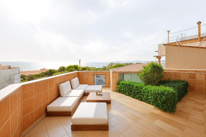 CASA ADOSADA CON GARAJE PRIVADO + TERRAZA DE 40M2 CON VISTAS AL MAR photo 0