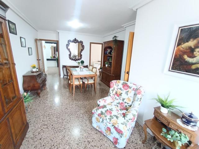 ¡SE BUSCA NUEVA FAMILIA PARA ESTE PISAZO EN EL CORAZÓN DE MOLINA DE SEGURA! photo 0