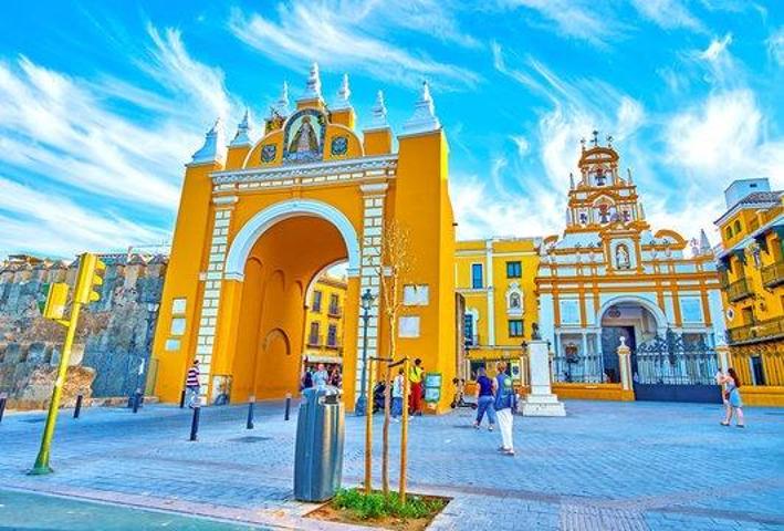 ¡Oportunidad única para vivir o invertir! Bajo exterior con terraza en venta photo 0