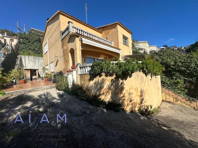 CASA EN VENTA EN SANTA SUSANNA photo 0