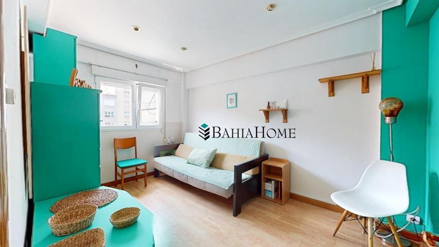 ✨🏠 ¡Gran Oportunidad en Calle Universidad, Santander! 🏠✨ photo 0