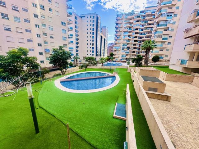 PISO EN LA CALA DE VILLAJOYOSA CON 2 DORMITORIOS, 2 BAÑOS, GARAJE Y TRASTERO photo 0