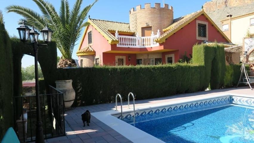 ¡Impresionante chalet en Albolote con vistas panorámicas y acabados de lujo! photo 0