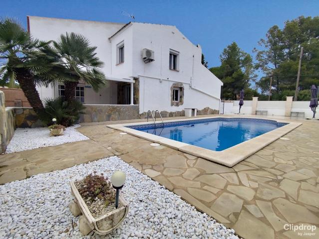Villa Elisabeth: una magnífica villa completamente amueblada con licencia Hutte y excelente historial de alquiler photo 0