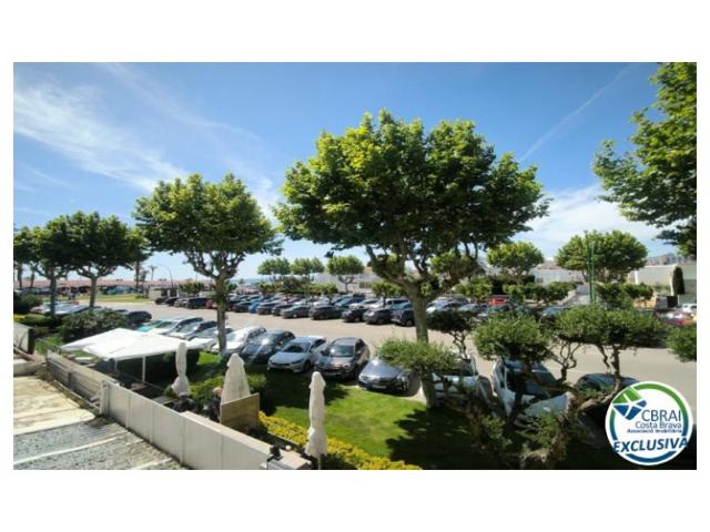Piso En venta en Empuriabrava photo 0