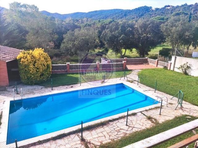 Casa En venta en Llagostera photo 0