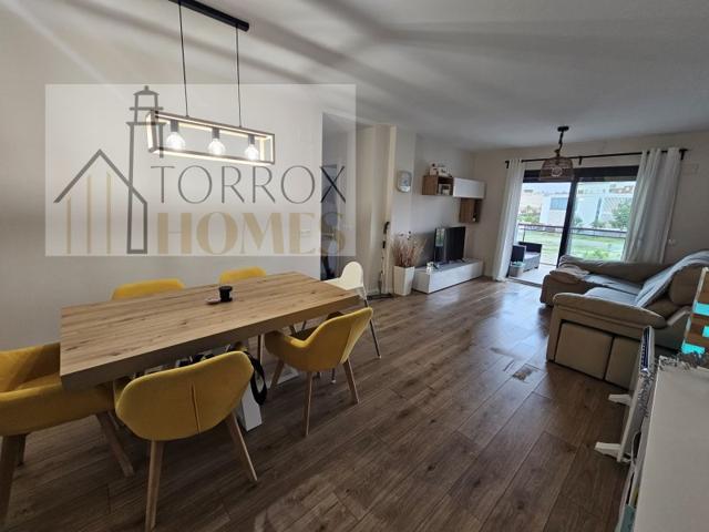 Piso En venta en Camino Viejo De Málaga, Vélez-Málaga photo 0