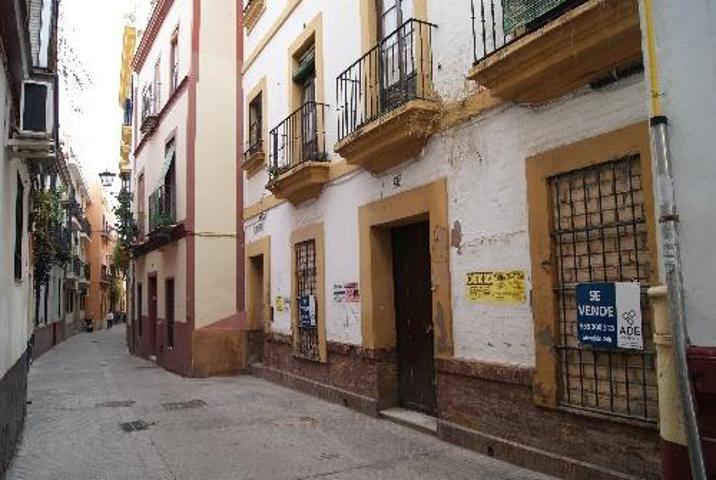 EDIFICIO A REFORMAR EN PLENO CENTRO DE SEVILLA photo 0