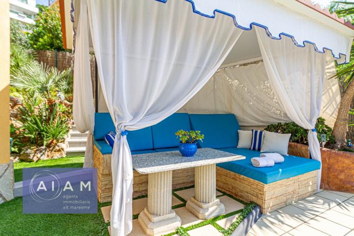 Espectacular chalet con vistas al mar en Santa Susanna photo 0