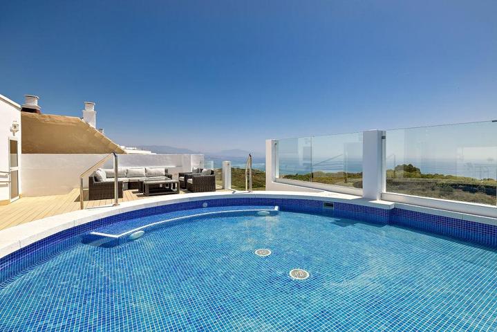 Apartamento en venta en Manilva de 157 m2 photo 0