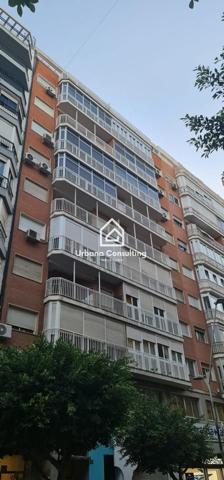 Venta de piso en el centro de Almería photo 0