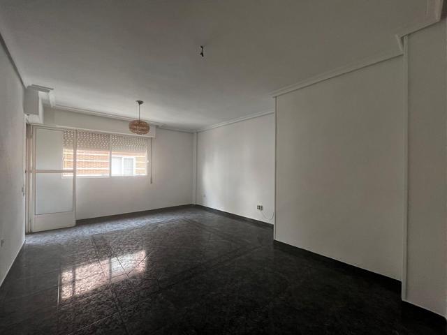 Venta de piso en Puente Tocinos photo 0