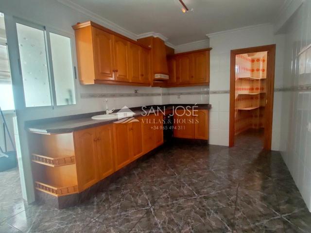 SE VENDE PISO EN BUEN ESTADO EN EL CENTRO DE ASPE photo 0