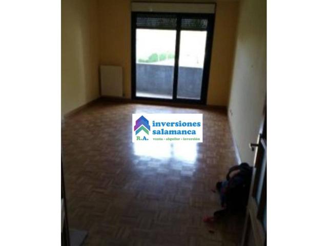 Piso en venta en Villamayor photo 0
