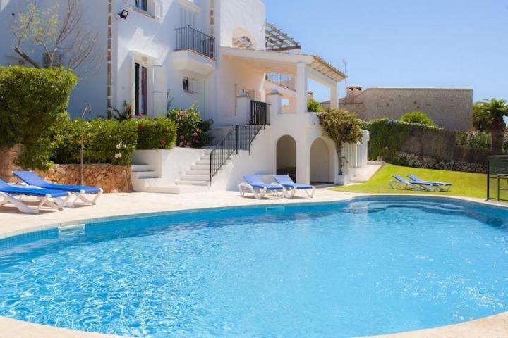Villa de ensueño en primera línea de Porto Petro, con acceso directo al agua y licencia turística photo 0