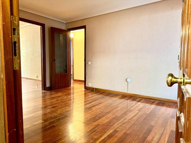 ¿Tu nuevo hogar en las icónicas Torres Blancas de La Gran Vía de Logroño? photo 0