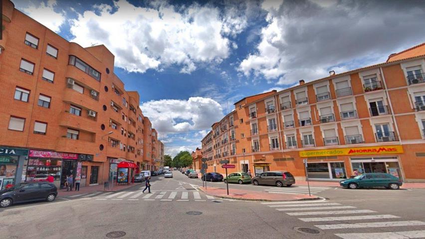 KASAURBANA ofrece este DÚPLEX en zona CENTRO - VALDEMORO photo 0