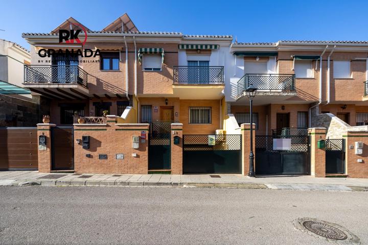 Casa adosada en Ogijares photo 0