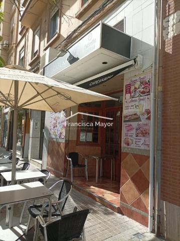 TRASPASO CAFETERÍA EN ZONA SERRERIA CON LICENCIAS photo 0