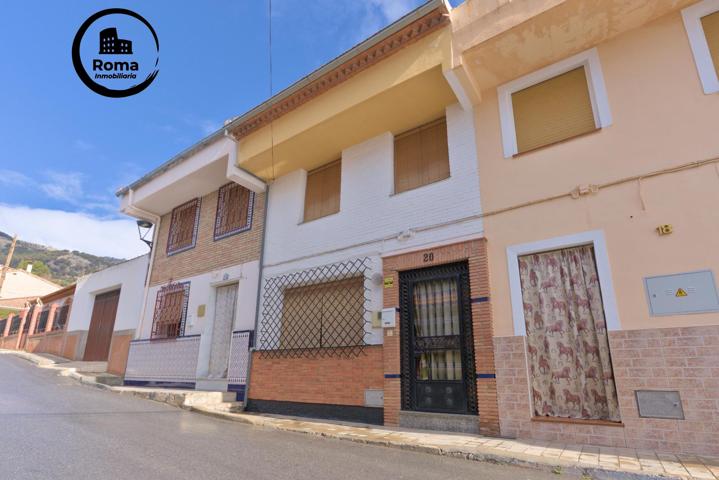 Casa y nave en Alomartes photo 0