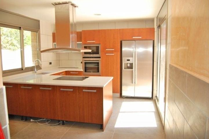 VENTA DE PRECIOSO CHALET DE OBRA VISTA EN CUNIT photo 0