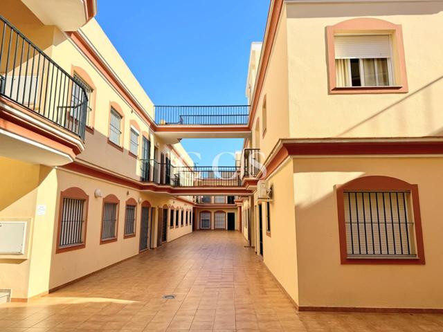 Apartamento de 2 dormitorios en Avenida de Rota, a 15 minutos de la playa, en Chipiona (Cádiz) photo 0