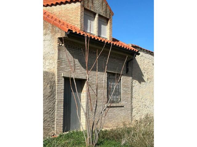 Se vende casa con jardin en Mores photo 0