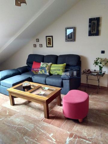 Coqueto apartamento abuhardillado en Trobajo del Camino photo 0