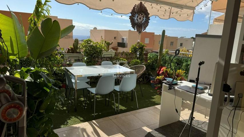 Alquiler de adosado de tres habitaciones en El Madroñal photo 0