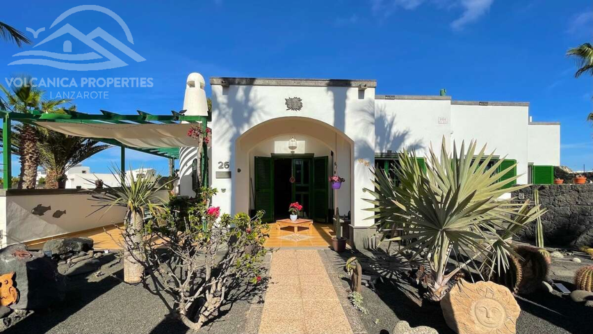 (Ref.541736 - HQJO) Villa independiente con terraza en la azotea y vistas panorámicas en Playa Blanca photo 0