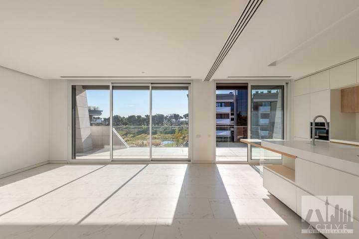 Piso En alquiler en Avenida Luis García Cereceda, Zona Prado De Somosaguas - La Finca, Pozuelo De Alarcón photo 0