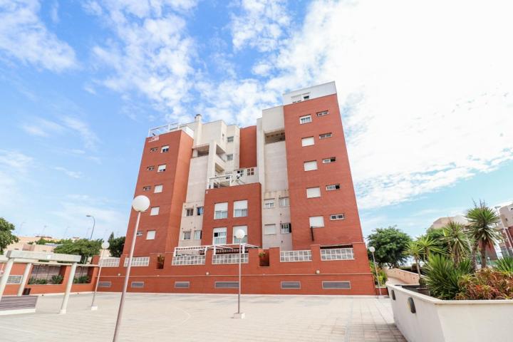 ESTUPENDO PISO PARA ESTUDIANTES photo 0