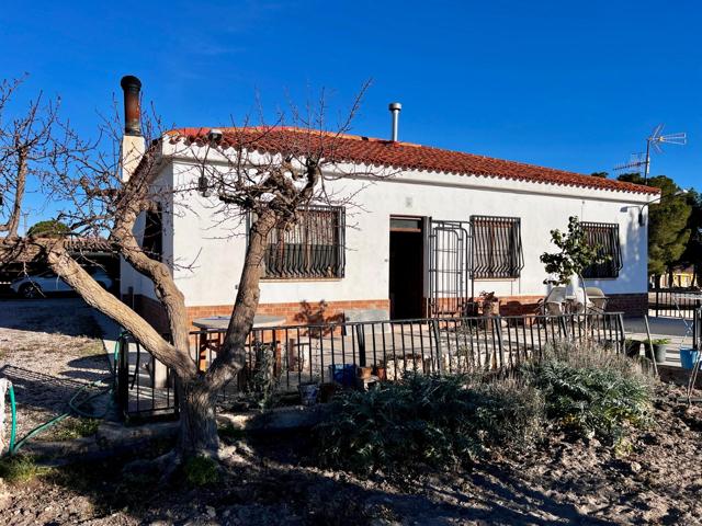 CASA DE CAMPO en Las Virtudes, Villena – Un refugio de paz y comodidad photo 0