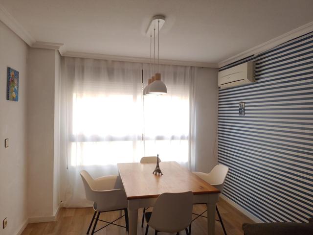 APARTAMENTO CON LICENCIA TURÍSTICA - 2 DORMITORIOS, 1 BAÑO EN EL CENTRO CERCA DE TODOS LOS SERVICIOS photo 0