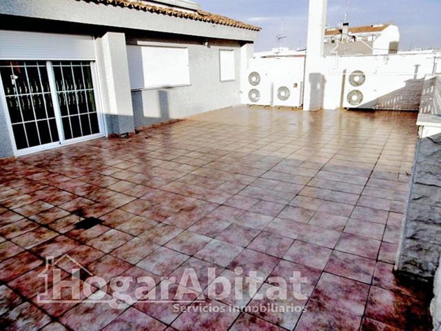 ESPECTACULAR CASA CON ASCENSOR Y PISCINA PRIVADA photo 0