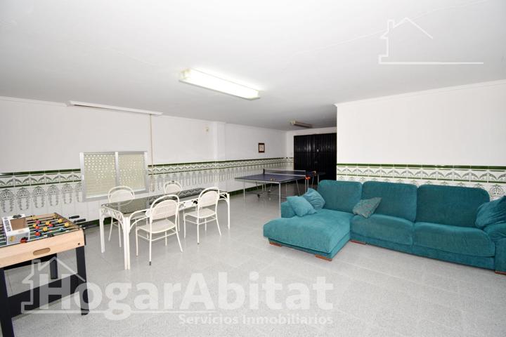 CHALET CON PISCINA, GARAJE, BARBACOA Y TERRAZA photo 0