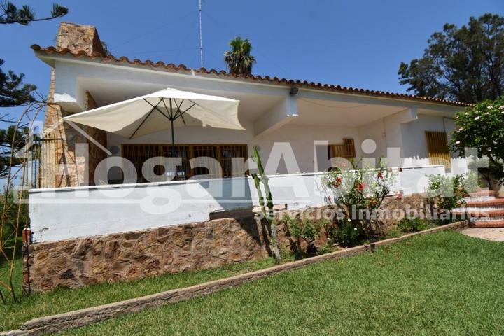 Precioso chalet con VISTAS AL MAR, GARAJE, JARDÍN y amplia parcela photo 0